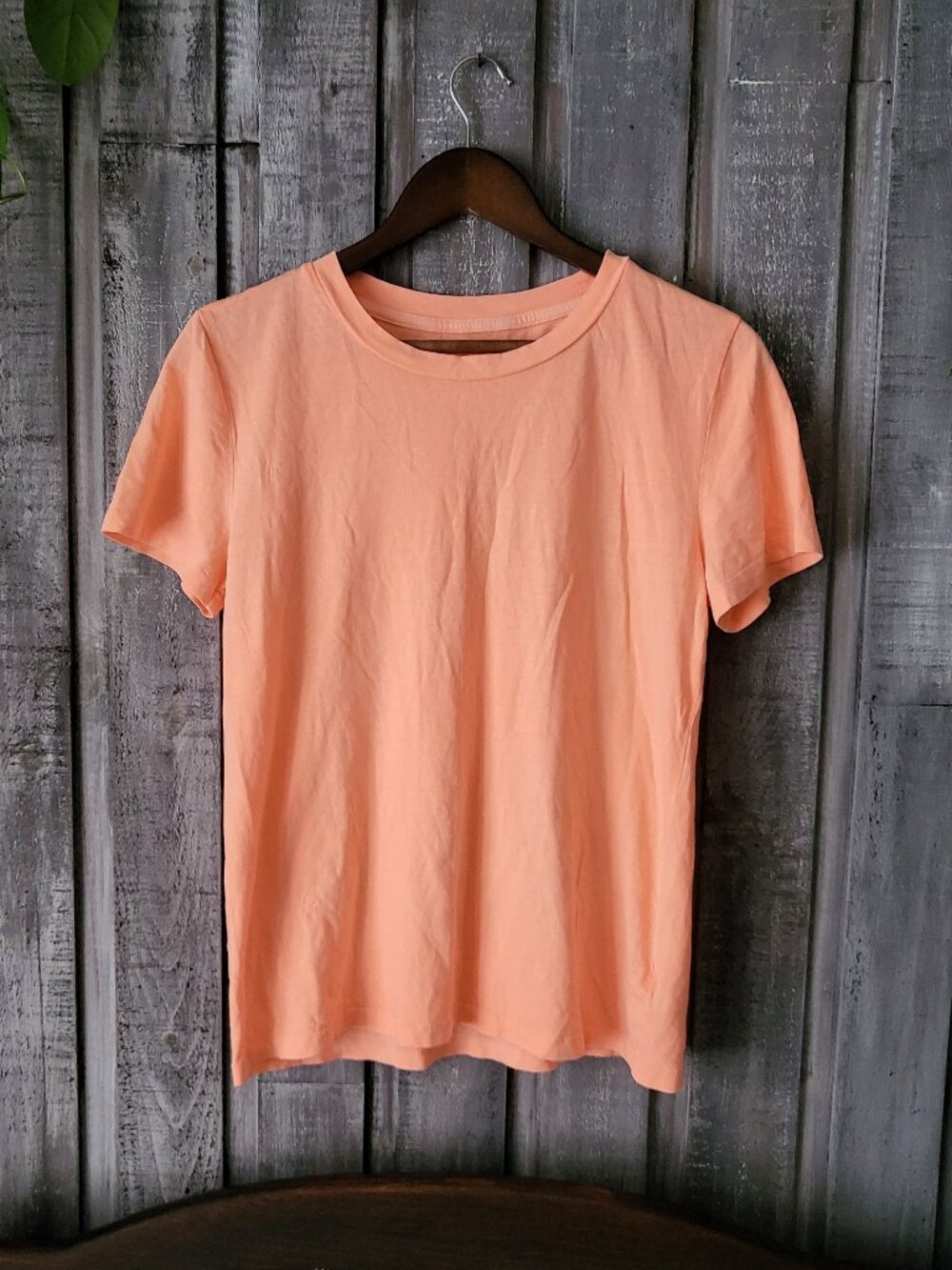 Gap Women's Organically Grown Cotton Neon Orange Tee Shirt M